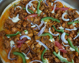 சீஸி சிக்கன் பீசா🧀🍕 ரெசிபி ஸ்டேப் 21 புகைப்படம்