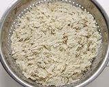 A picture of step 1 of Poha.