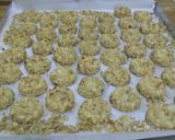 Foto langkah ke 5 dari resep Choco Peanut Thumbprint Cookies.