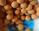 Foto langkah ke 2 dari resep Bubur Candil Ubi Kuning / Biji Salak.