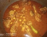 A picture of step 5 of Murg cholay /chicken chana.