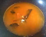 Foto langkah ke 5 dari resep Telur Kuah Pedas.