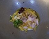 A picture of step 3 of Onion Leaves Curry With Mustards Paste.