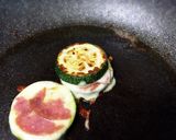 รูปขั้นตอนการทำที่ 2 ของ ซุกินีซาลามีเบอร์เกอร์