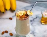 A picture of step 2 of Healthy Oats Banana Smoothie| Healthy breakfast | weight loss.