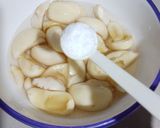 Foto langkah ke 1 dari resep Pedas Asam Salak + Nanas.