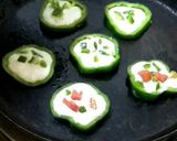 A picture of step 2 of Cheese Capsicum uttapam.