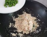 A picture of step 3 of Rava Upma.
