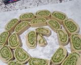 A picture of step 4 of Kaju pistachio roll.