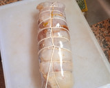 Foto del paso 8 de la receta: Acá les presentó este matambre arrollado rico, para este calor