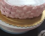 A picture of step 9 of Fruit basket cake.