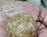 बिना पाकाचे तिळाचे मऊसूत लाडू (Bina Pakache Tilache Ladoo Recipe In Marathi) रेसिपी स्टेप 3 फोटो 