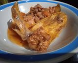 Foto del paso 2 de la receta: Caldo de menudencias de pollos en olla de presión