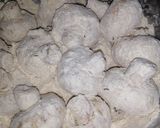 A picture of step 2 of Crumbed Mushrooms.