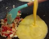 Foto langkah ke 7 dari resep Nasi Indomie Goreng Serai.