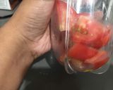 A picture of step 1 of Fresh Tomato Salsa.