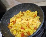 Foto langkah ke 3 dari resep Tumis Telur Tomat.