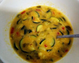 Foto del paso 2 de la receta: Tortilla de calabacín y pimientos