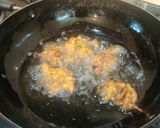 A picture of step 5 of Methi Pakoda..