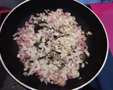 Foto del paso 1 de la receta: Salchichas en salsa de mostaza