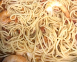 Foto del paso 3 de la receta: Spaghetti con camarones y vino ©