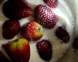 ஸ்ட்ராபெர்ரி மில்க் ஷேக் (Strawberry milkshake recipe in tamil) ரெசிபி ஸ்டேப் 1 புகைப்படம்