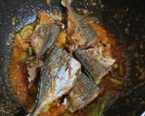 Foto langkah ke 3 dari resep Tumis Ikan Asin Peda (Super Pedas).