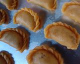 Foto langkah ke 3 dari resep Pastel abon mini.