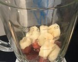 Foto langkah ke 1 dari resep Smoothies strawberry mix banana.
