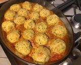 Une image de l'étape 10 de Boulettes de polenta au persil, jambon et parmesan sauce tomates et carottes.