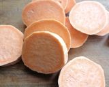 Une image de l'étape 1 de Purée de patate douce.