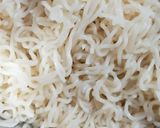 A picture of step 1 of Maggi pakoda.