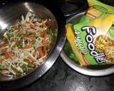 मिक्स वेज नूडल्स बिरयानी (Mix veg Noodles biryani recipe in Hindi) रेसिपी चरण 1 फोटो