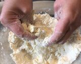 Foto langkah ke 3 dari resep Cheese drop biscuits.