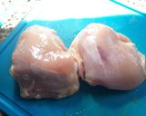 Foto del paso 1 de la receta: Muslitos de pollo al limón y provenzal
