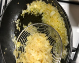 Foto del paso 4 de la receta: Tortilla de patata con cebolla