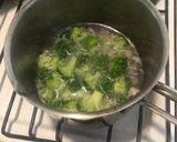 Foto langkah ke 9 dari resep Makanan AnakSup Bening isi Tuna & Brokoli.