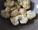 আলু ফুলকপির ডালনা (aloo fulkopir dalna recipe in Bengali) রেসিপির ধাপ 1 ছবি