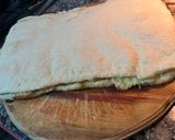 Foto del paso 6 de la receta: Pizza casera: Pizza con mostaza rellena de cebolla caramelizada