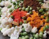 फ्लॉवर वाटाणा भाजी (Flower Vatana Bhaji Recipe In Marathi) रेसिपी स्टेप 1 फोटो