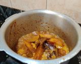 A picture of step 7 of Drumstick aloo curry.