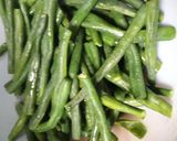 Foto langkah ke 4 dari resep Jukut Bejek/Plecing Kacang Panjang.