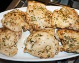 A picture of step 2 of Beer-Braised Chicken Thighs with Mushrooms.