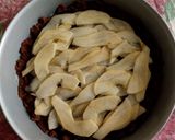 Foto del passaggio 13 della ricetta Sbriciolata al cioccolato e pere con confettura di pere e cacao