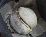 Foto langkah ke 8 dari resep Bicolour Country Loaf Sourdough.