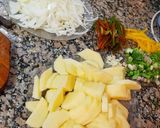 Foto del paso 1 de la receta: Bifes a la criolla