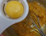 Foto langkah ke 2 dari resep Soft Cookies Pumpkin.