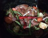 Foto del paso 1 de la receta: Estofado de cerdo en olla de cocción lenta
