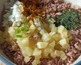 Une image de l'étape 2 de Rillettes de thon, ananas et curry.