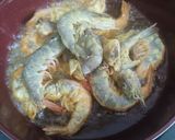 Gambar langkah 1 resipi Udang Goreng Butter Bersarang.